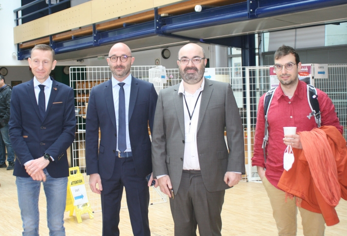 Photo-Vice-président-visite-IEMN-Thierry-et-alii-240522